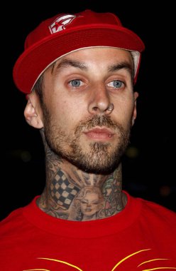 Travis Barker, 28 Nisan 2008 'de ABD' nin Batı Hollywood kentindeki Pacific Design Center 'da düzenlenen 