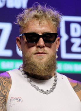 Jake Paul, Jake Paul 'a karşı Julio Cesar Chavez Jr. Basın Konferansı 14 Mayıs 2025' te Hollywood, ABD 'de Avalon' da düzenlendi..