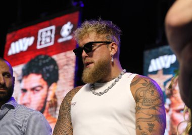 Jake Paul, Jake Paul 'a karşı Julio Cesar Chavez Jr. Basın Konferansı 14 Mayıs 2025' te Hollywood, ABD 'de Avalon' da düzenlendi..