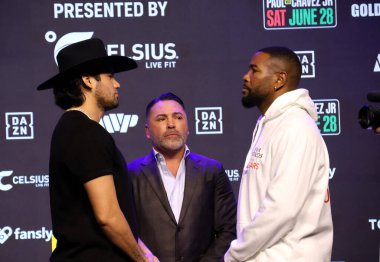 Gilberto Zurdo Ramrez, Oscar De La Hoya ve Yuniel Dorticos Jake Paul 'a karşı Julio Cesar Chavez Jr. Basın Konferansı 14 Mayıs 2025' te Hollywood, ABD 'de Avalon' da düzenlendi..