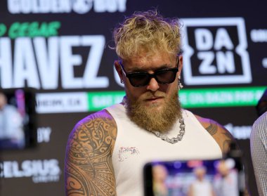 Jake Paul, Jake Paul 'a karşı Julio Cesar Chavez Jr. Basın Konferansı 14 Mayıs 2025' te Hollywood, ABD 'de Avalon' da düzenlendi..