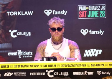 Jake Paul, Jake Paul 'a karşı Julio Cesar Chavez Jr. Basın Konferansı 14 Mayıs 2025' te Hollywood, ABD 'de Avalon' da düzenlendi..