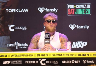 Jake Paul, Jake Paul 'a karşı Julio Cesar Chavez Jr. Basın Konferansı 14 Mayıs 2025' te Hollywood, ABD 'de Avalon' da düzenlendi..