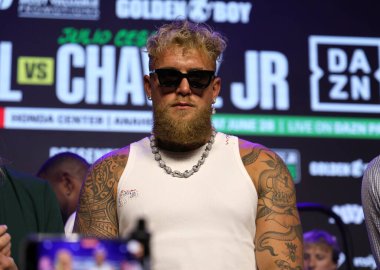 Jake Paul, Jake Paul 'a karşı Julio Cesar Chavez Jr. Basın Konferansı 14 Mayıs 2025' te Hollywood, ABD 'de Avalon' da düzenlendi..