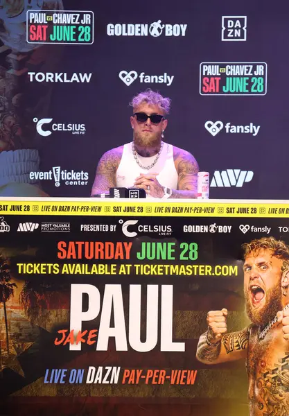 Jake Paul, Jake Paul 'a karşı Julio Cesar Chavez Jr. Basın Konferansı 14 Mayıs 2025' te Hollywood, ABD 'de Avalon' da düzenlendi..