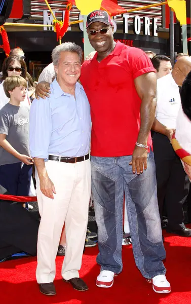 Dustin Hoffman ve Michael Clarke Duncan, 1 Haziran 2008 'de ABD' nin Hollywood şehrindeki Grauman 'ın Çin Tiyatrosu' nda düzenlenen Kung Fu Panda 'nın Los Angeles galasında.
