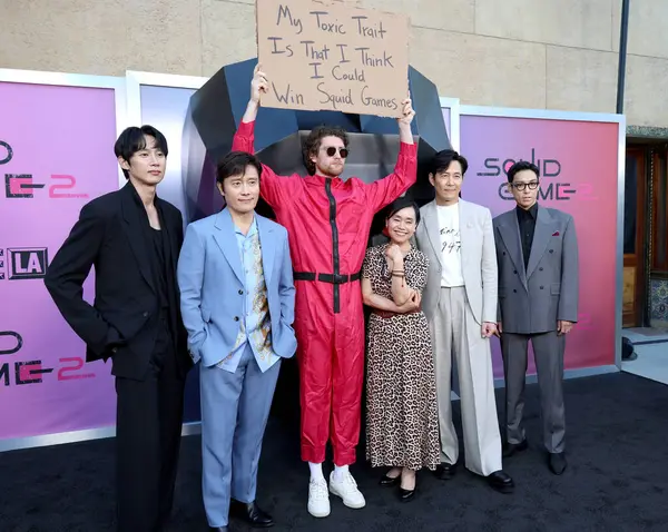 Park Sung Hoon, Lee Byung-hun, Kang Ae-shim, Lee Jung-jae ve Choi Seung-hyun Netflix 'in' Kalamar Oyunu 2 'ATAS etkinliği 30 Mayıs 2025 tarihinde Hollywood, ABD' deki Mısır Tiyatrosu 'nda gerçekleşti..