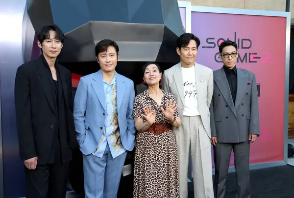 Park Sung Hoon, Lee Byung-hun, Kang Ae-shim, Lee Jung-jae ve Choi Seung-hyun Netflix 'in' Kalamar Oyunu 2 'ATAS etkinliği 30 Mayıs 2025 tarihinde Hollywood, ABD' deki Mısır Tiyatrosu 'nda gerçekleşti..