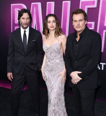 Keanu Reeves, Ana de Armas ve Len Wiseman, 3 Haziran 2025 'te ABD' nin Hollywood kentindeki TCL Çin Tiyatrosu 'nda düzenlenen' Balerin 'filminin dünya prömiyerinde.