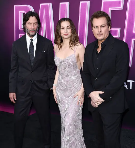 Keanu Reeves, Ana de Armas ve Len Wiseman, 3 Haziran 2025 'te ABD' nin Hollywood kentindeki TCL Çin Tiyatrosu 'nda düzenlenen' Balerin 'filminin dünya prömiyerinde.