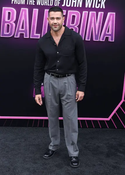 Jesse Metcalfe, 3 Haziran 2025 'te Hollywood' daki TCL Çin Tiyatrosu 'nda düzenlenen' Balerin 'filminin dünya prömiyerinde.