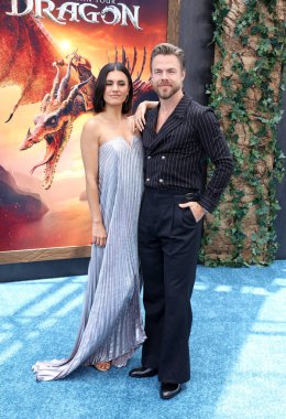 Hayley Erbert ve Derek Hough, 7 Haziran 2025 'te ABD' nin Los Angeles şehrindeki Akademi Sinema Müzesi 'nde 
