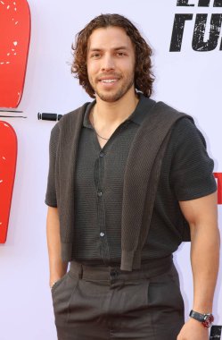 Joseph Baena, Netflix 'in' Fubar 'ikinci sezon galasında 11 Haziran 2025' te Hollywood, ABD 'deki Tudum Tiyatrosu' nda düzenlendi..