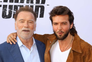 Arnold Schwarzenegger ve Guy Burnet Netflix 'in' Fubar '2. sezon galasında 11 Haziran 2025' te Hollywood, ABD 'deki Tudum Tiyatrosu' nda gerçekleştirildi..