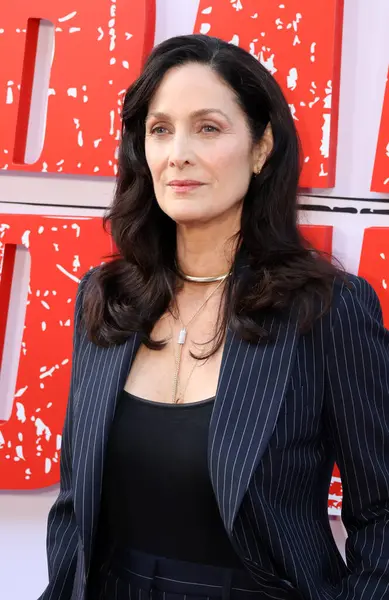 Carrie-Anne Moss Netflix 'in' Fubar 'ikinci sezon galasında 11 Haziran 2025' te Hollywood, ABD 'deki Tudum Tiyatrosu' nda düzenlendi..