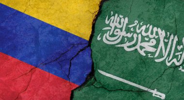 Venezuela ve Suudi Arabistan çatlaklara, grunge geçmişine, askeri çatışma konseptine sahip beton duvar dokusunu bayraklar