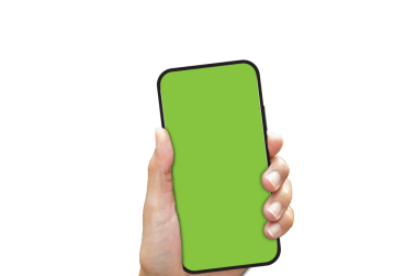 Şeffaf arkaplan üzerinde insan eli yeşil ekranda cep telefonu izole edilmiş ve png ile uzayı kopyala