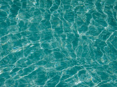 Arkadan ve bokeh 'ten gelen ışın desenleri güzel ve modern..