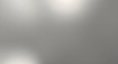 Bulanık buzlu cam. Gölgeli ve yansımalı pencere ya da duş duvarı. 