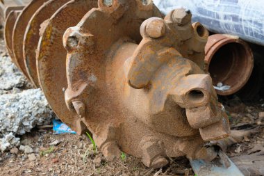 Bandung bölgesinde kazık kazmak için dev matkap ucu - Endonezya