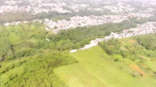 Videografía Aérea Parallax Shot Vista Aérea Del Distrito Residencial Largo — Vídeos de Stock