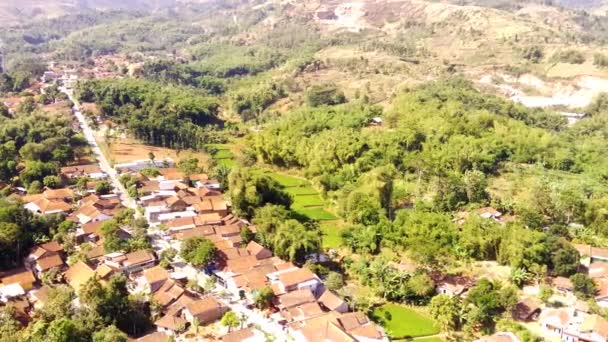 Záběry Dronu Letecký Záběr Výhledem Obytné Oblasti Kolem Hory Pangradinan — Stock video