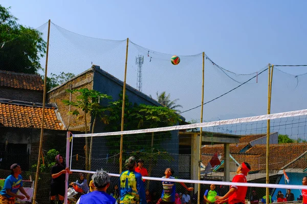 Bandung Westjava Indonesien August 2023 Volleyballwettbewerb Zwischen Männern Mittleren Alters — Stockfoto