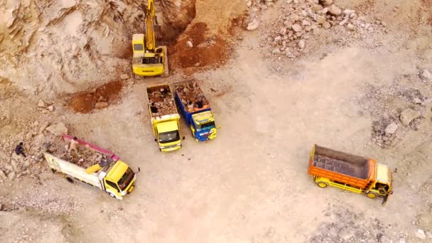 Berg Pangradinan Mining Industry Ligt Aan Rand Van Bandung City — Stockvideo