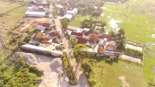ドローンビデオ ハイパーラップスフッテージ マジャラヤの産業地域のビデオハイパーラップス風景 道路などがあります 飛行ドローンからの航空ショット マジャラヤ インドネシア アジア — ストック動画