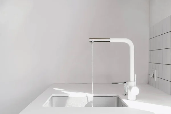 Minimalistic Style Apartment White Countertop Single Wash Bowl Mixer Water — Stock Photo, Image