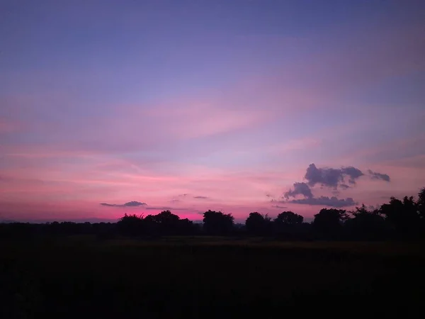 Sunset Sky Flare Och Natur Bakgrund Vacker Natur Landskap Natursköna — Stockfoto