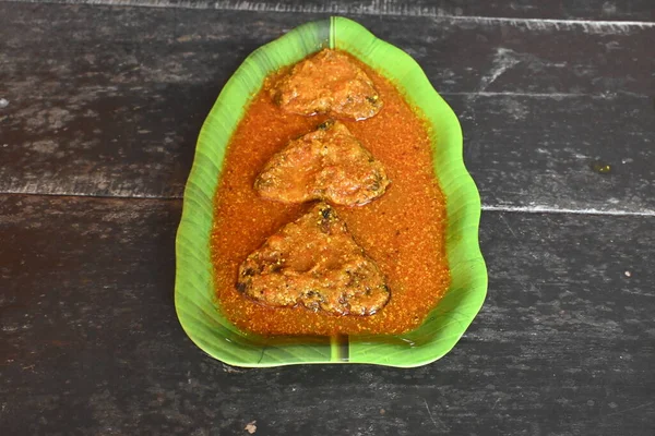 Вкусная Индийская Рыба Карри Традиционное Азиатское Блюдо Карри Индийская Кухня — стоковое фото