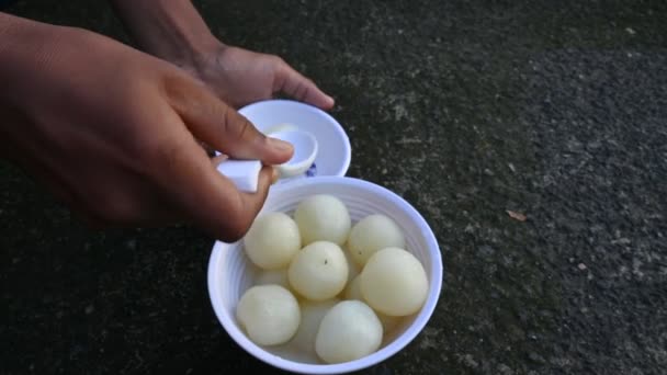 Indian Sweets Rasgulla Dit Zoet Afkomstig Uit West Bengaals India — Stockvideo