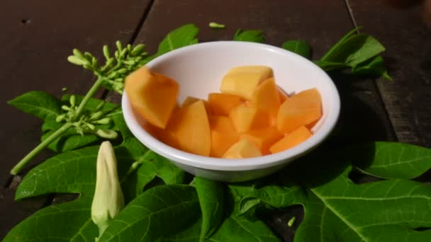 Papaya Taie Felii Bol Papaya Galbenă Proaspătă Este Hrană Completă — Videoclip de stoc