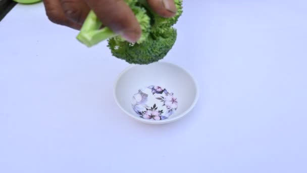Brocoli Sur Fond Blanc Ses Autres Noms Brassica Oleracea Var — Video