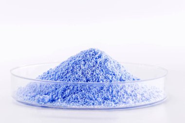 Polyester, alkid, formaldehit gibi organik boyalarla kaynaşmış farklı tipte reçinelerden oluşan polimerik bir matristen oluşan mavi floresan pigmentleri..
