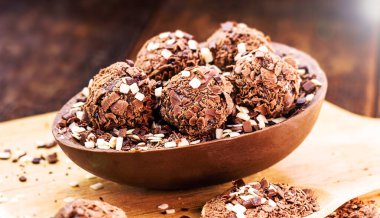 chocolate egg with filling, typical Brazilian Easter dessert, brazilian food