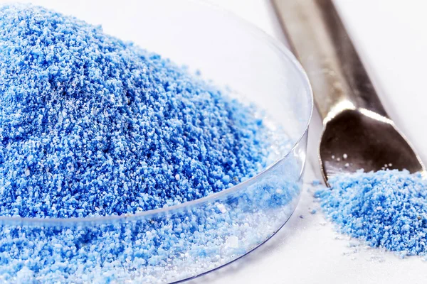 Copper sulfate, a chemical compound, works as an algaecide. Used in swimming pools, agriculture and gardening use the mineral compound a lot to avoid fungal infestations in crops, MACRO PHOTOGRAPHY
