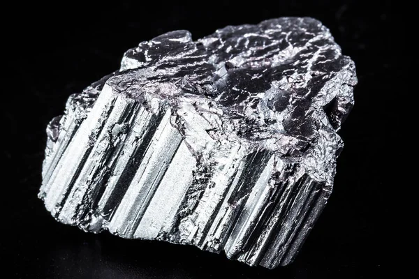 Neodimium Adalah Unsur Kimia Magnetik Dengan Simbol Dalam Keadaan Padat — Stok Foto