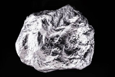 Paladyum, katı halde oda sıcaklığında büzülen kimyasal bir elementtir. Endüstride kullanılan metal. Mineral çıkarma kavramı.