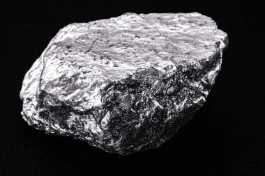 Chalcocite, Chalcocite veya chalcocite bakır sülfitten oluşan bir mineraldir.