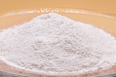 Antimon trioksit formülü SBO olan inorganik bileşiktir ve antimonun en önemli bileşiğidir. Geciktirici için Seve ve polietilen tereftalat üretiminde katalizör olarak.