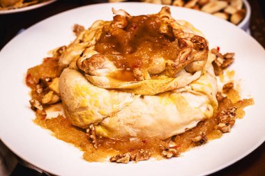 ŞEHİRLERİ VE HALK ile BRIE ÇALIŞMA