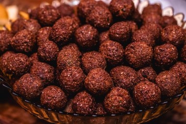 Kıymalı börek, Brezilya 'dan tipik kızarmış tuzlu yemek, restoranlarda, büfede veya barlarda aperatif, Brezilya köftesi.