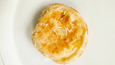 Apem keki tipik bir Endonezya atıştırmalığıdır.