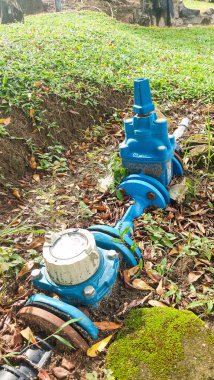 Suyu boşaltmak ve su tüketimini ölçmek için su sayacı