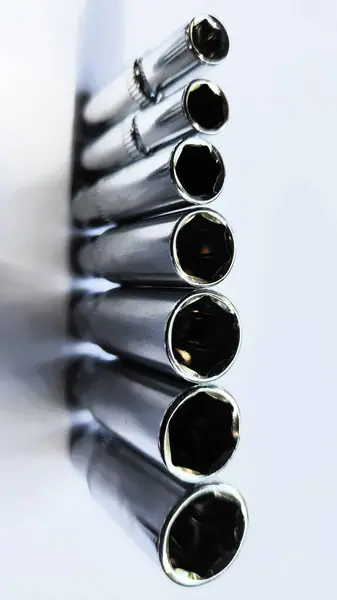 Otomotiv mekaniği için çeşitli türde tornavida ve cıvata açacakları