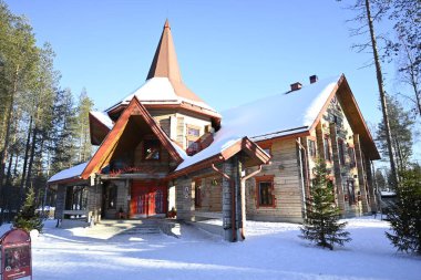 Rovaniemi 'deki Noel Baba Köyü. Noel Anne Kafe.