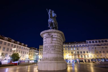  Lizbon, Portekiz. Da Figueira Meydanı ve Dom Joao I. de Portugal Anıtı. 