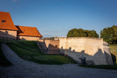 Vilnius, Litvanya - 26 Eylül 2022: Vilnius Eski Şehir Duvarı 'ndaki Vilnius Şehir Duvarı. 